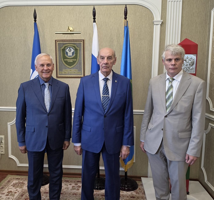 Бессонов Г.И., Манилов А.Л., Андреев С.А.