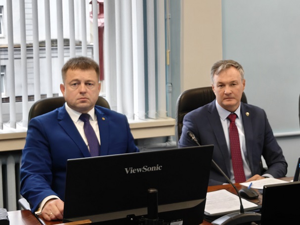 Участники заседаний Семёнов М.В., полковник Заиченко В.А.