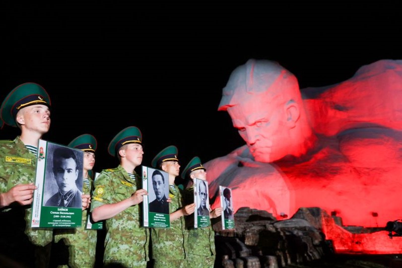 Моменты митинга реквиема в мемориальном комплексе «Брестская крепость герой»
