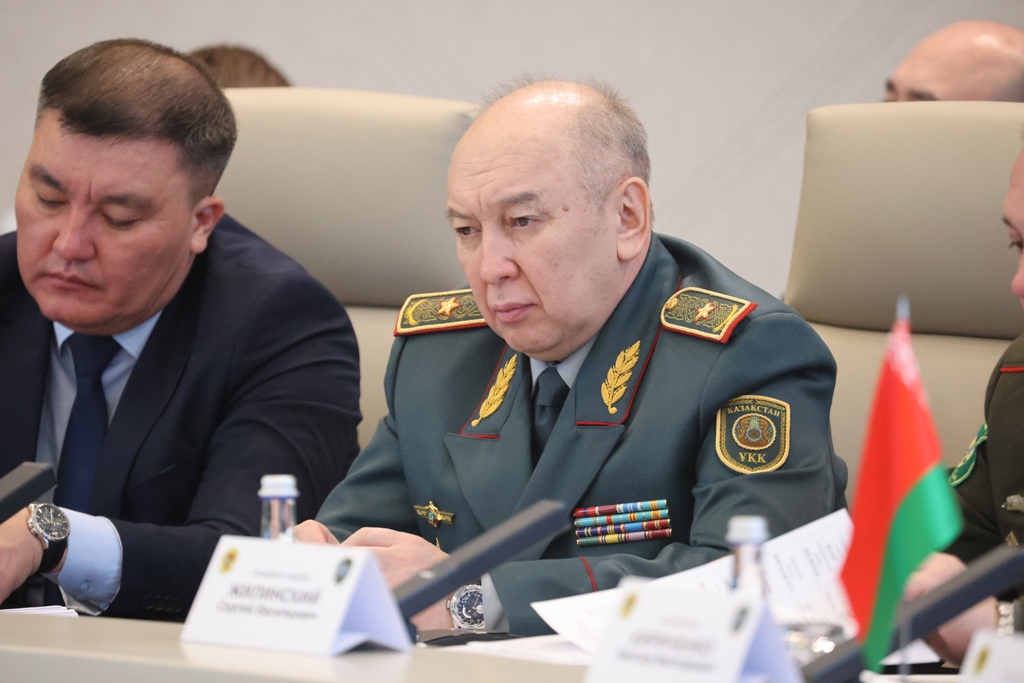 Заместитель Председателя Комитета национальной безопасности Республики Казахстан – Директор Пограничной службы генерал-майор Алдажуманов Е.Е.